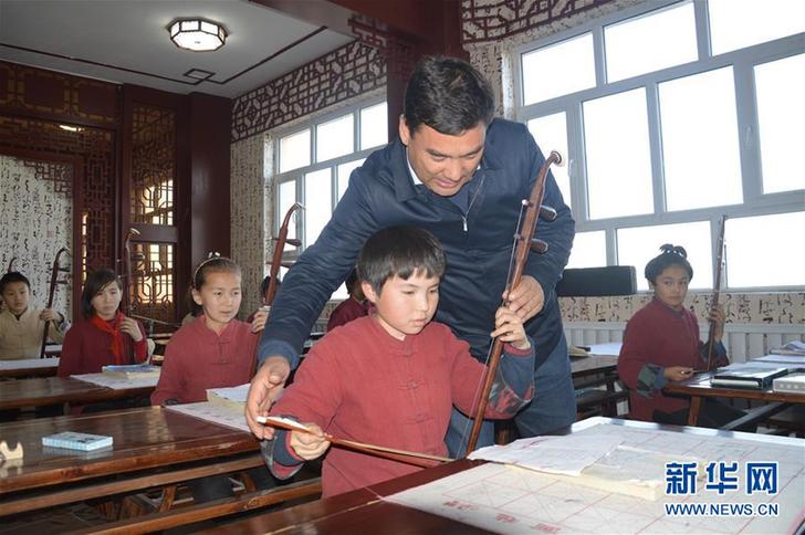 (改革先鋒風(fēng)采·圖文互動)(3)庫爾班·尼亞孜:民族團結(jié)進步的踐行者