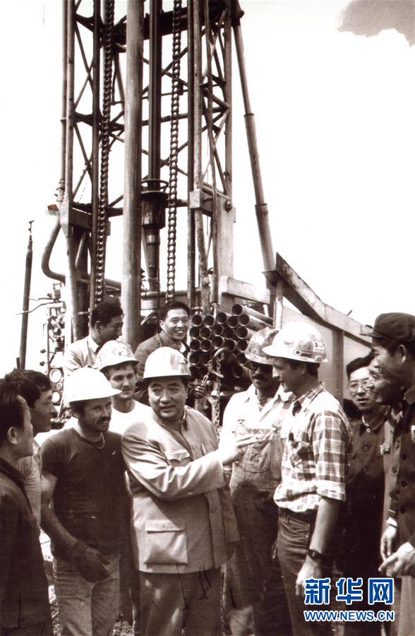 (改革先鋒風(fēng)采·圖文互動(dòng))(1)陳日新:披荊斬棘闖新路