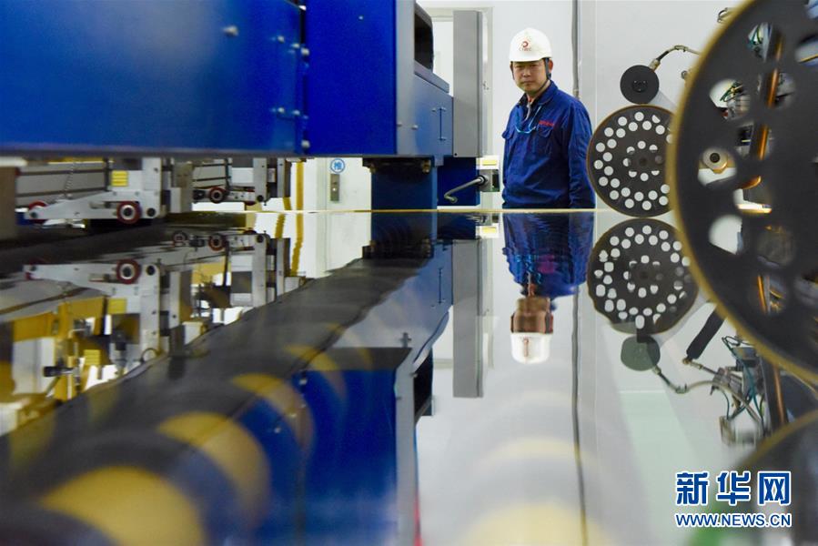 （在習(xí)近平新時代中國特色社會主義思想指引下&middot;將改革開放進(jìn)行到底&middot;強國之基）（新華全媒頭條&middot;圖文互動）（3）奮斗不停步 改革再出發(fā)&mdash;&mdash;&ldquo;四個自信&rdquo;筑牢強國之基