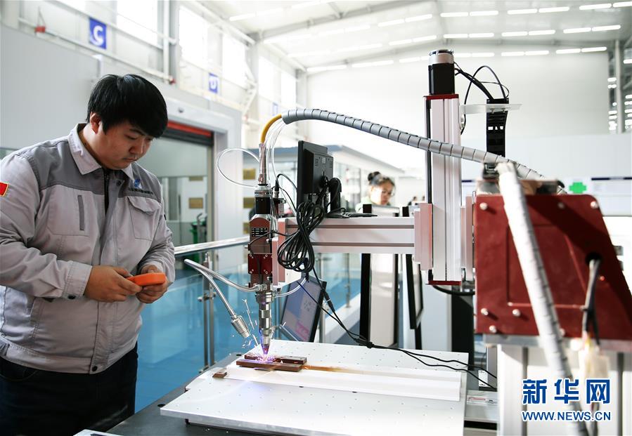 （新華全媒頭條&middot;圖文互動）（5）聚焦高質(zhì)量，躍上新臺階&mdash;&mdash;新年開局看中國經(jīng)濟(jì)信心和潛力