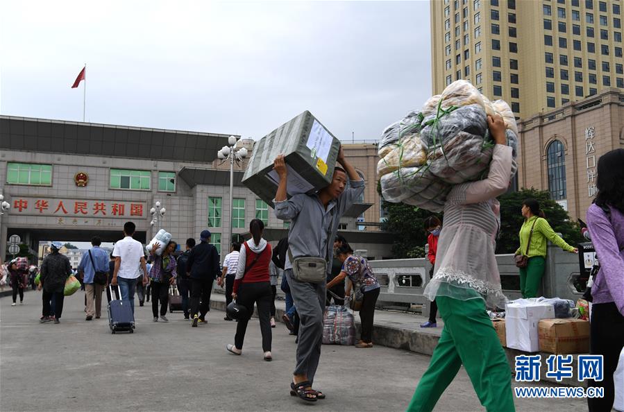 （兩會前夕看落實&middot;圖文互動）（8）開放合作走活發(fā)展&ldquo;新棋局&rdquo;－－廣西落實習近平總書記全國兩會重要講話精神紀實