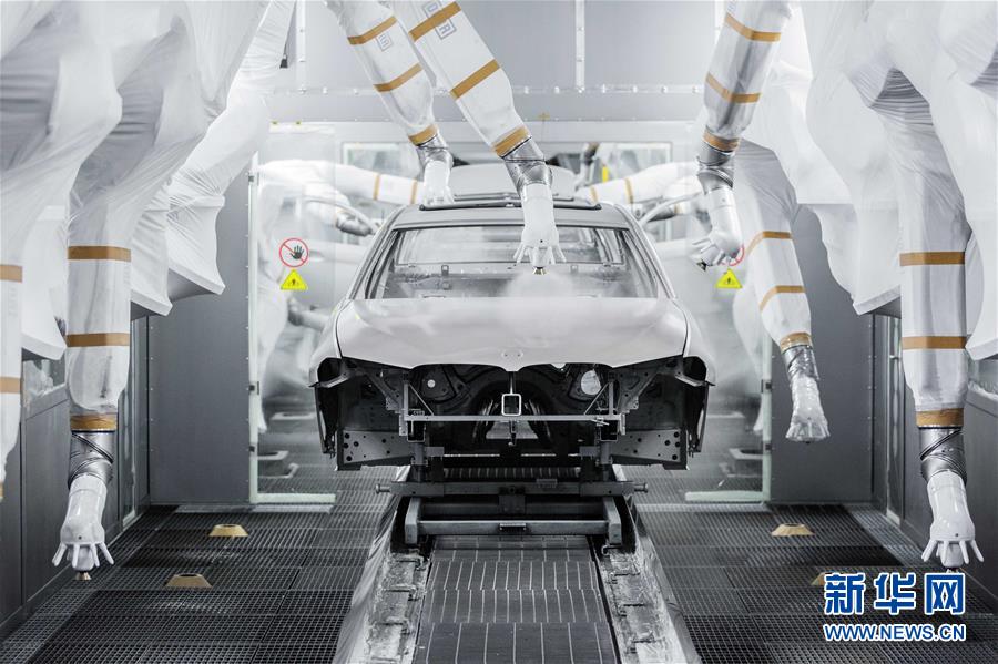 (新華全媒頭條·迎接兩會特別報道·圖文互動)(9)會當(dāng)水擊三千里——全國兩會前夕看中國信心