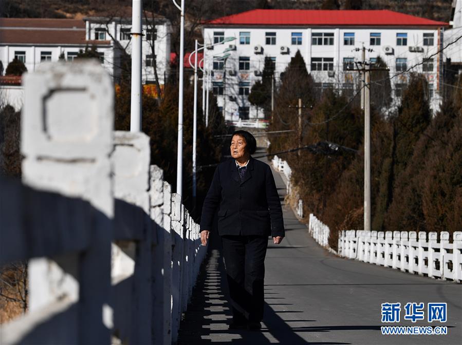 （新華全媒頭條&middot;迎接兩會(huì)特別報(bào)道&middot;圖文互動(dòng)）（1）奮進(jìn)，向著第一個(gè)百年奮斗目標(biāo)&mdash;&mdash;寫(xiě)在2019年全國(guó)兩會(huì)召開(kāi)之際