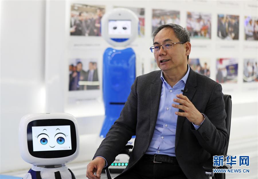 （愛國(guó)情 奮斗者&middot;圖文互動(dòng)）（2）青春，就是用來奮斗的&mdash;&mdash;記沈陽(yáng)新松機(jī)器人自動(dòng)化股份有限公司創(chuàng)始人兼總裁曲道奎