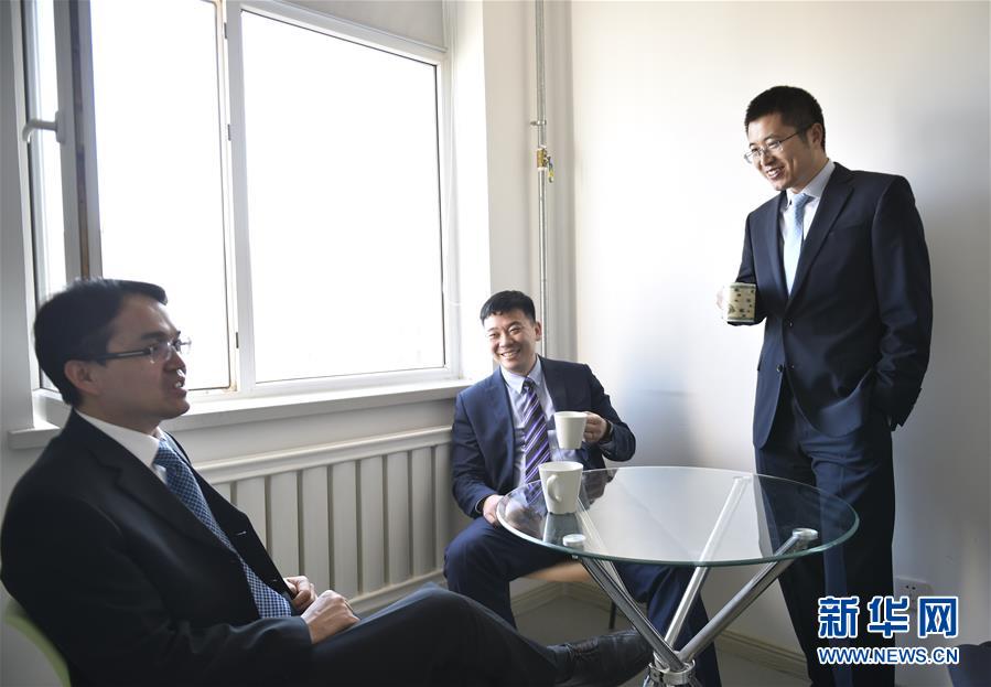 （愛國(guó)情 奮斗者&middot;圖文互動(dòng)）（2）擁抱&ldquo;中國(guó)機(jī)遇&rdquo; 實(shí)現(xiàn)人生價(jià)值&mdash;&mdash;三博士歸國(guó)創(chuàng)業(yè)記