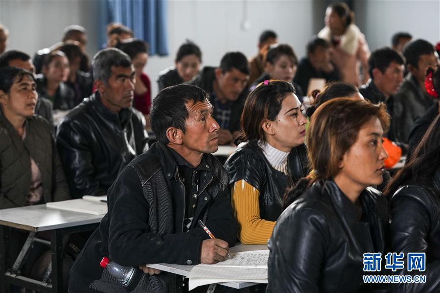 （新華全媒頭條&middot;圖文互動）（7）一步千年，&ldquo;最后的沙漠部落&rdquo;遷入新家園