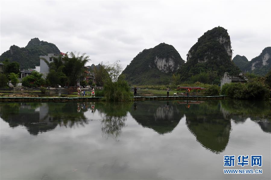 (壯麗70年 奮斗新時(shí)代——推動高質(zhì)量發(fā)展調(diào)研行·圖文互動)(5)生態(tài)旅游“大文章” 文旅融合綻光彩——廣西邊關(guān)風(fēng)情旅游帶建設(shè)縱覽