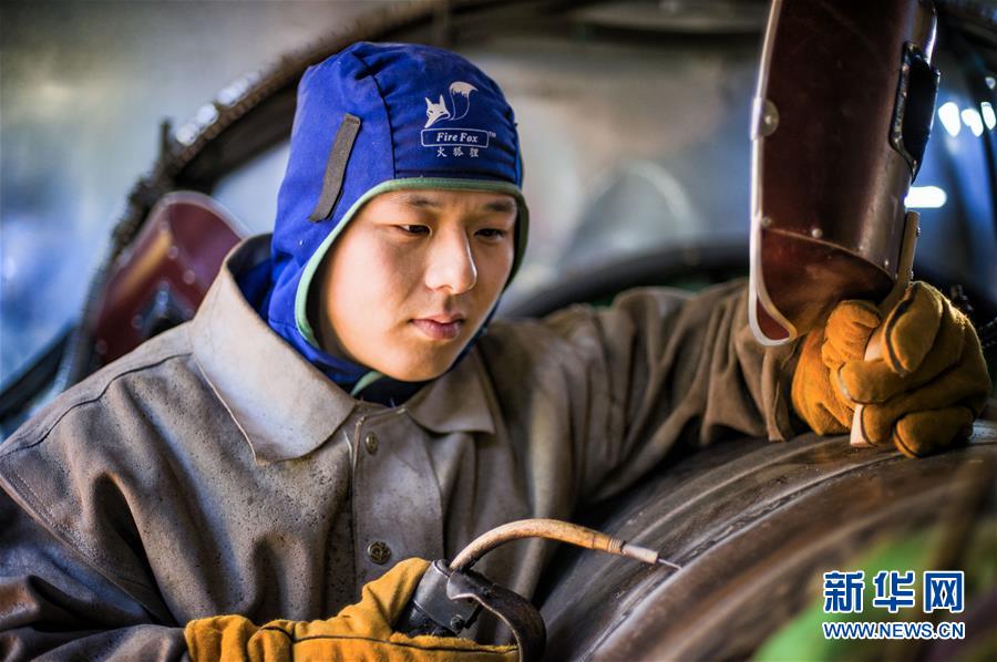 （新華全媒頭條&middot;愛(ài)國(guó)情 奮斗者&middot;圖文互動(dòng)）（3）以青春之我，創(chuàng)青春中國(guó)&mdash;&mdash;寫(xiě)在五四運(yùn)動(dòng)100周年之際