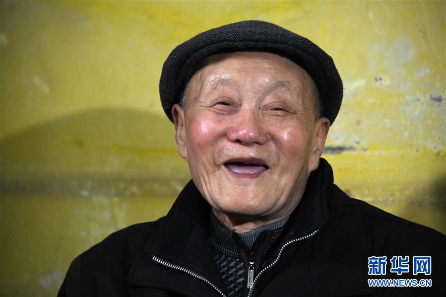 （新華全媒頭條&middot;圖文互動(dòng)）（1）鍛造領(lǐng)航復(fù)興的中流砥柱&mdash;&mdash;寫(xiě)在&ldquo;不忘初心、牢記使命&rdquo;主題教育即將啟動(dòng)之際