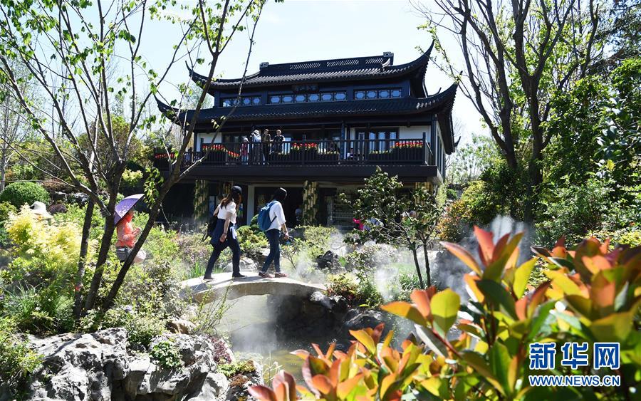 (在習(xí)近平新時(shí)代中國特色社會(huì)主義思想指引下——新時(shí)代新作為新篇章·圖文互動(dòng))(5)從世園會(huì)“看”中國綠色發(fā)展之路——寫在北京世園會(huì)“中國國家館日”到來之際