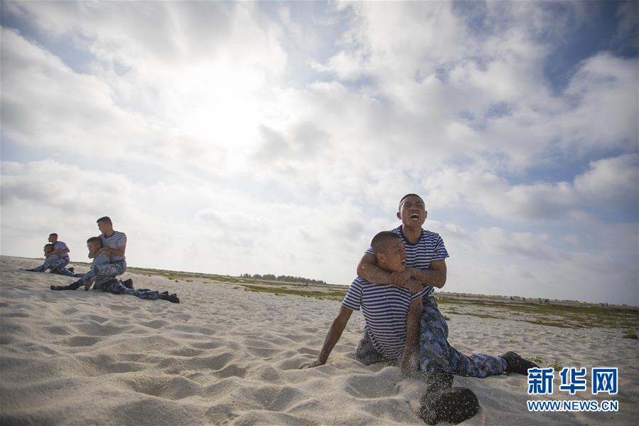 （壯麗70年&middot;奮斗新時(shí)代&middot;新華全媒頭條&middot;圖文互動(dòng)）（5）&ldquo;你在我的航程上，我在你的視線里&rdquo;&mdash;&mdash;走進(jìn)海軍西沙中建島官兵的五彩世界