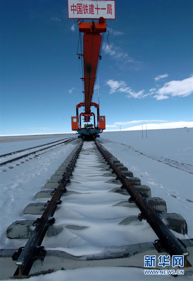 （新華全媒頭條&middot;壯麗70年&middot;奮斗新時(shí)代&middot;圖文互動(dòng)）（4）開拓雪域高原的夢(mèng)想之路&mdash;&mdash;來自青藏鐵路的蹲點(diǎn)報(bào)告