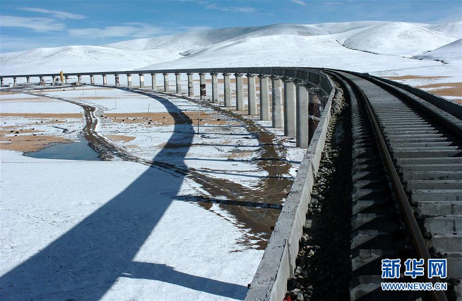 （新華全媒頭條&middot;壯麗70年&middot;奮斗新時(shí)代&middot;圖文互動(dòng)）（7）開拓雪域高原的夢(mèng)想之路&mdash;&mdash;來自青藏鐵路的蹲點(diǎn)報(bào)告