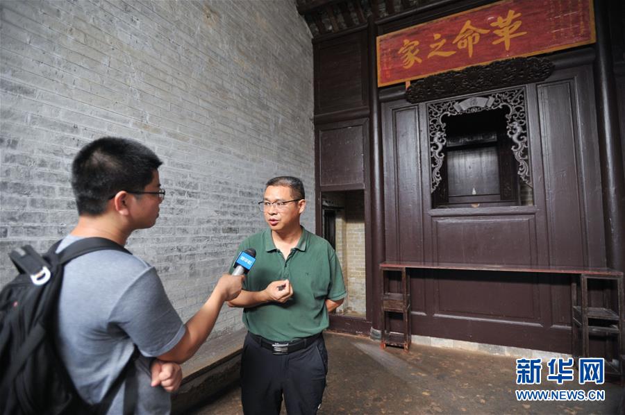 (壯麗70年·奮斗新時(shí)代——記者再走長征路·圖文互動(dòng))(4)不朽的紅色雄鷹——人民軍隊(duì)航空先驅(qū)馮達(dá)飛的故事