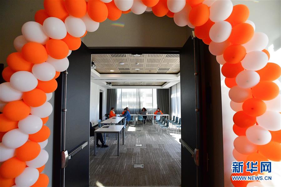 （新華全媒頭條&middot;圖文互動(dòng)）（4）舵穩(wěn)當(dāng)奮楫 風(fēng)勁好揚(yáng)帆&mdash;&mdash;寫(xiě)在習(xí)近平主席提出中拉命運(yùn)共同體理念五周年之際