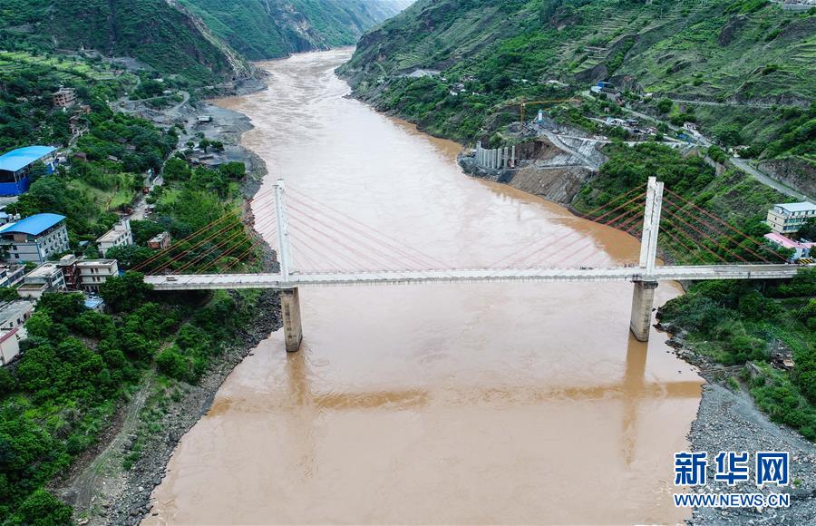 （新華全媒頭條&middot;壯麗70年&middot;奮斗新時代&mdash;&mdash;記者再走長征路&middot;圖文互動）（3）前進，向著光明的方向&mdash;&mdash;尋訪金沙江畔紅色印記