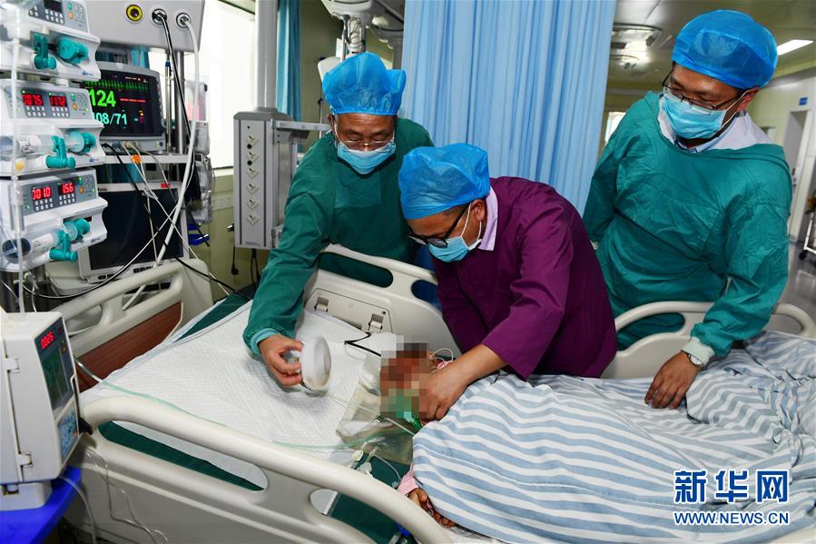 （新華全媒頭條&middot;圖文互動(dòng)）（12）有一絲希望，就盡百倍努力&mdash;&mdash;貴州水城&ldquo;7&middot;23&rdquo;特大山體滑坡72小時(shí)救援紀(jì)實(shí)