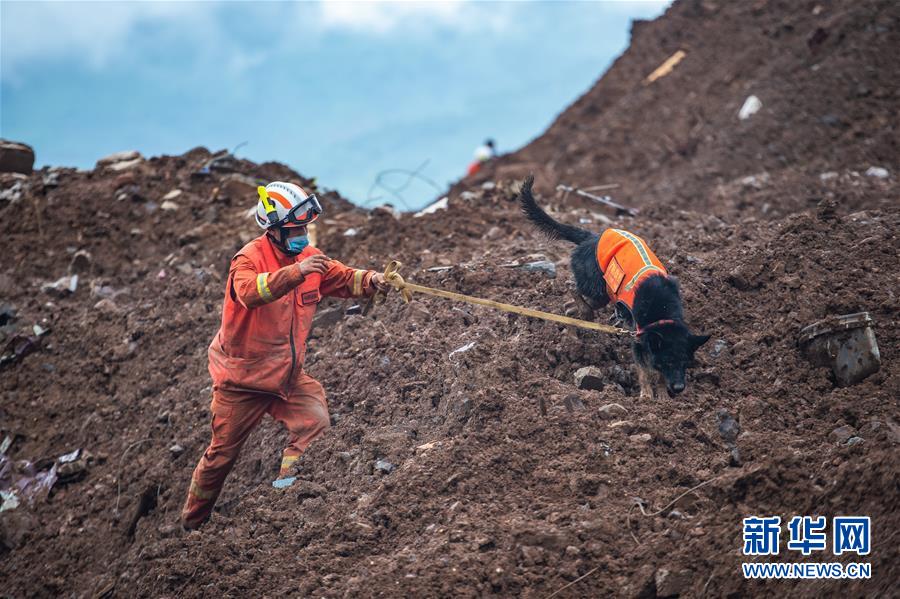 （新華全媒頭條&middot;圖文互動(dòng)）（5）有一絲希望，就盡百倍努力&mdash;&mdash;貴州水城&ldquo;7&middot;23&rdquo;特大山體滑坡72小時(shí)救援紀(jì)實(shí)