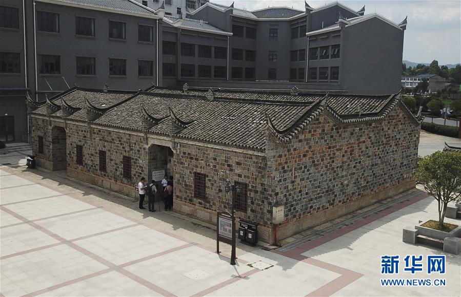 （新華全媒頭條&middot;壯麗70年&middot;奮斗新時(shí)代&mdash;&mdash;記者再走長征路&middot;圖文互動(dòng)）（2）紅色星火的人民力量&mdash;&mdash;大別山走出兩支紅軍隊(duì)伍的歷史啟示