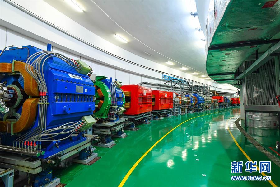 (壯麗70年·奮斗新時代——共和國發(fā)展成就巡禮·圖文互動)(6)南粵譜寫新篇章 敢為人先再出發(fā)——廣東70年跨越式發(fā)展紀實