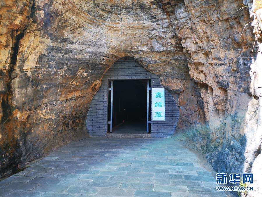 （新華調(diào)查&middot;新中國(guó)考古重大發(fā)現(xiàn)&middot;圖文互動(dòng)）（2）滿城漢墓：點(diǎn)一盞長(zhǎng)信宮燈，看不盡金縷玉衣