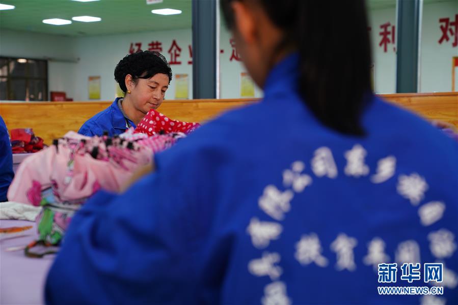 (新華全媒頭條·決戰(zhàn)決勝脫貧攻堅(jiān)·圖文互動)(2)以沖刺的狀態(tài)跑出決勝的姿態(tài)——“三區(qū)三州”甘肅深貧區(qū)脫貧攻堅(jiān)報(bào)告