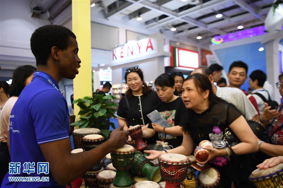 （新華全媒頭條&middot;圖文互動(dòng)）（13）攜手鑄就非凡夢想&mdash;&mdash;寫在習(xí)近平主席提出構(gòu)建更加緊密的中非命運(yùn)共同體一周年之際