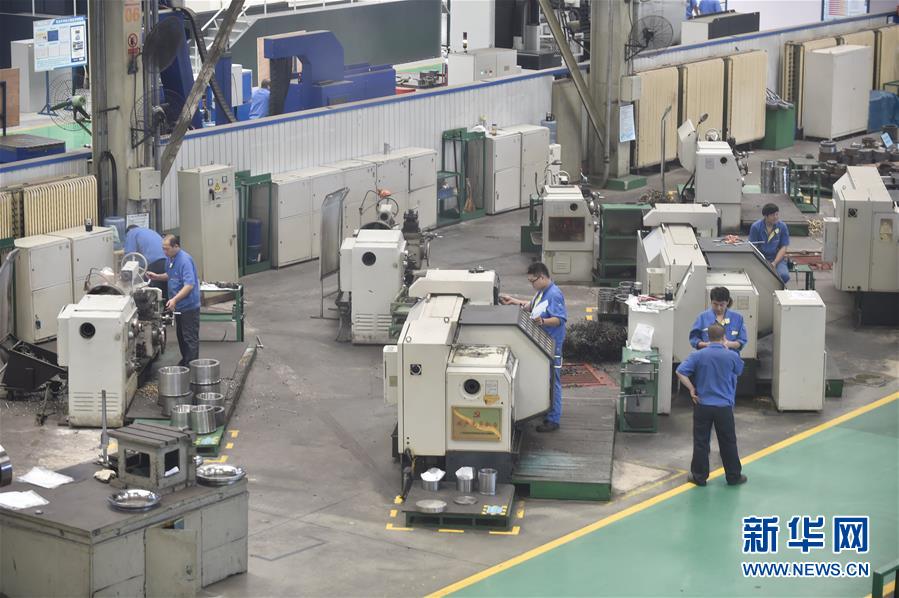 （新華全媒頭條&middot;壯麗70年 奮斗新時代&mdash;&mdash;推動高質(zhì)量發(fā)展調(diào)研行&middot;圖文互動）（4）潮平兩岸闊 奮楫正當(dāng)時&mdash;&mdash;來自遼寧的高質(zhì)量發(fā)展實踐