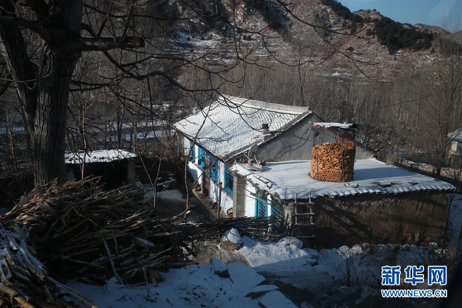 （集中連片特困地區(qū)貧困村調(diào)研行&middot;圖文互動）（1）只要有信心，黃土變成金&mdash;&mdash;河北阜平縣駱駝灣村和顧家臺村脫貧調(diào)查 