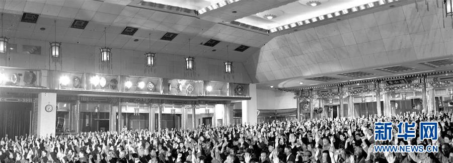 （壯麗70年&middot;奮斗新時(shí)代&mdash;&mdash;新中國崢嶸歲月&middot;圖文互動）根本政治制度確立