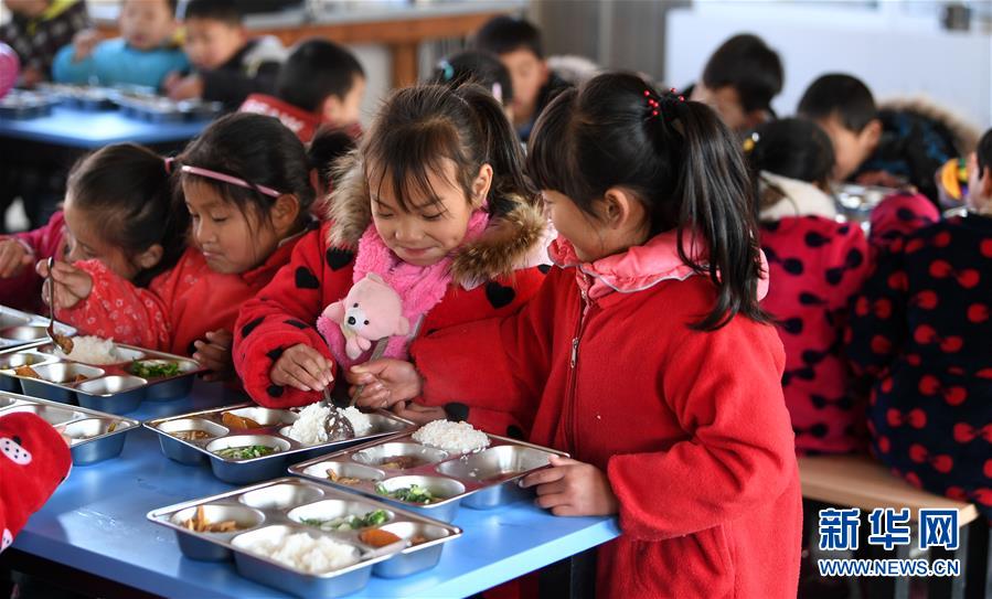 (新華全媒頭條·圖文互動)(4)從大國之治邁向強(qiáng)國之治——新中國70年社會治理現(xiàn)代化巡禮