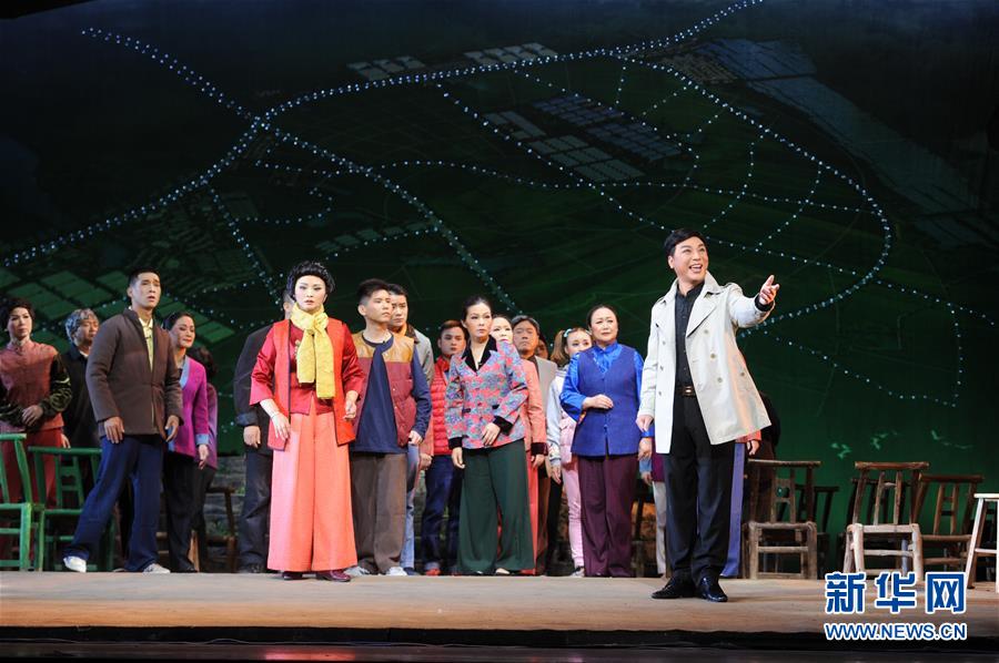 (新華全媒頭條·圖文互動(dòng))(5)奮力書(shū)寫(xiě)中華民族新史詩(shī)——寫(xiě)在習(xí)近平總書(shū)記文藝工作座談會(huì)重要講話發(fā)表五周年之際