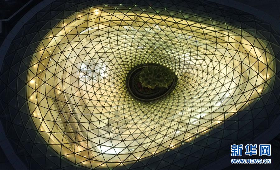 （在習(xí)近平新時(shí)代中國特色社會(huì)主義思想指引下&mdash;&mdash;新時(shí)代新作為新篇章&middot;總書記關(guān)切開放事&middot;圖文互動(dòng)）（5）開放的故事講不完&mdash;&mdash;海南開放再&ldquo;提速&rdquo;