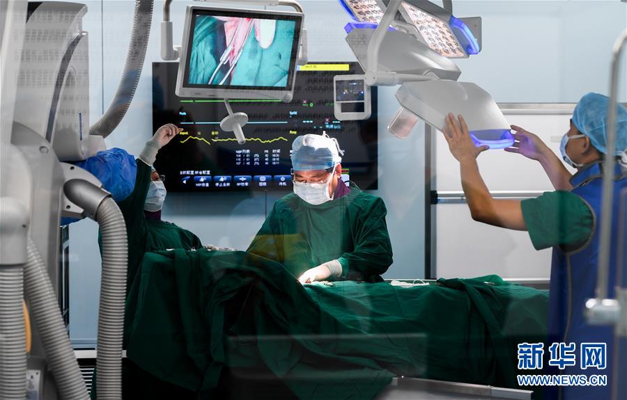 （在習(xí)近平新時(shí)代中國特色社會(huì)主義思想指引下&mdash;&mdash;新時(shí)代新作為新篇章&middot;總書記關(guān)切開放事&middot;圖文互動(dòng)）（8）開放的故事講不完&mdash;&mdash;海南開放再&ldquo;提速&rdquo;