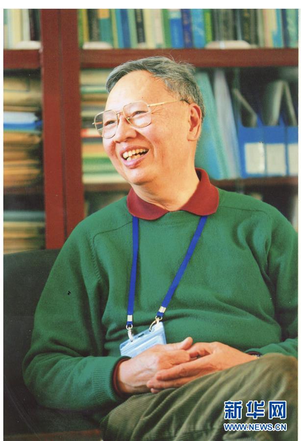 (新華全媒頭條·時(shí)代先鋒·圖文互動(dòng))(2)盧永根院士:赤誠抒寫“我和我的祖國”