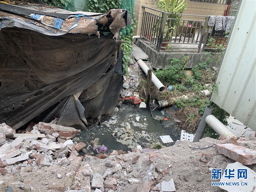 （圖文互動）（3）河長職責寫得明明白白，條條舉措無一落實&mdash;&mdash;國務(wù)院檢查組暗訪核查佛山一農(nóng)村河涌黑臭十余年無人管理