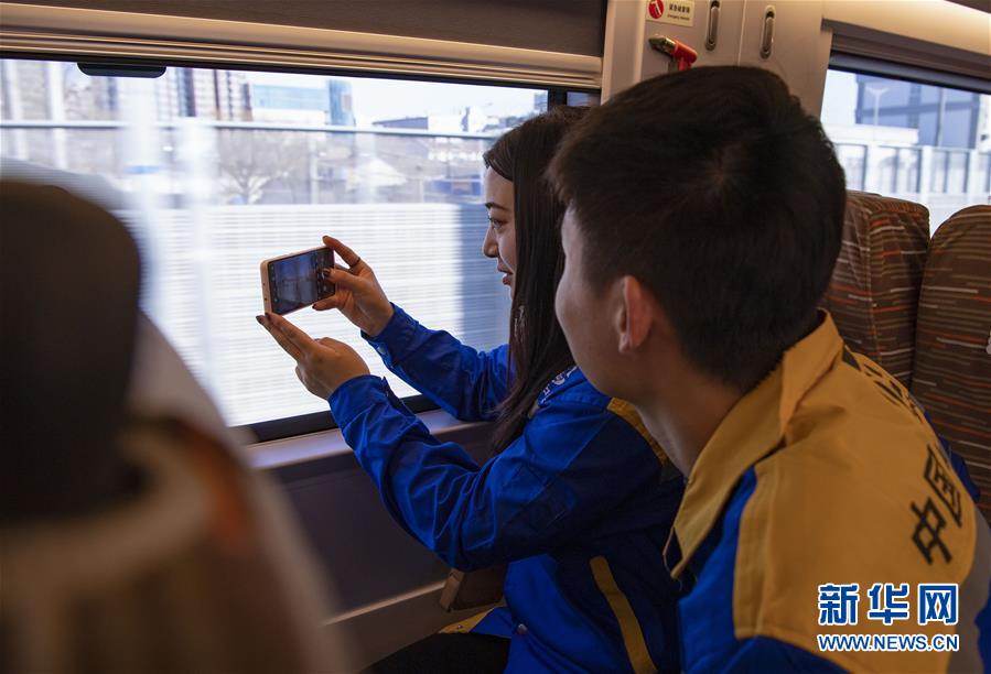 （新華全媒頭條&middot;圖文互動(dòng)）（14）百年跨越，逐夢(mèng)京張&mdash;&mdash;寫(xiě)在京張高鐵開(kāi)通暨中國(guó)高鐵突破3.5萬(wàn)公里之際