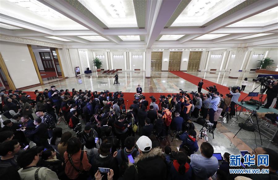 （兩會(huì)&middot;面對(duì)面）（13）采訪部長