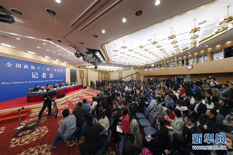 （兩會）（4）政協(xié)委員談優(yōu)化營商環(huán)境、促進民營經(jīng)濟高質(zhì)量發(fā)展