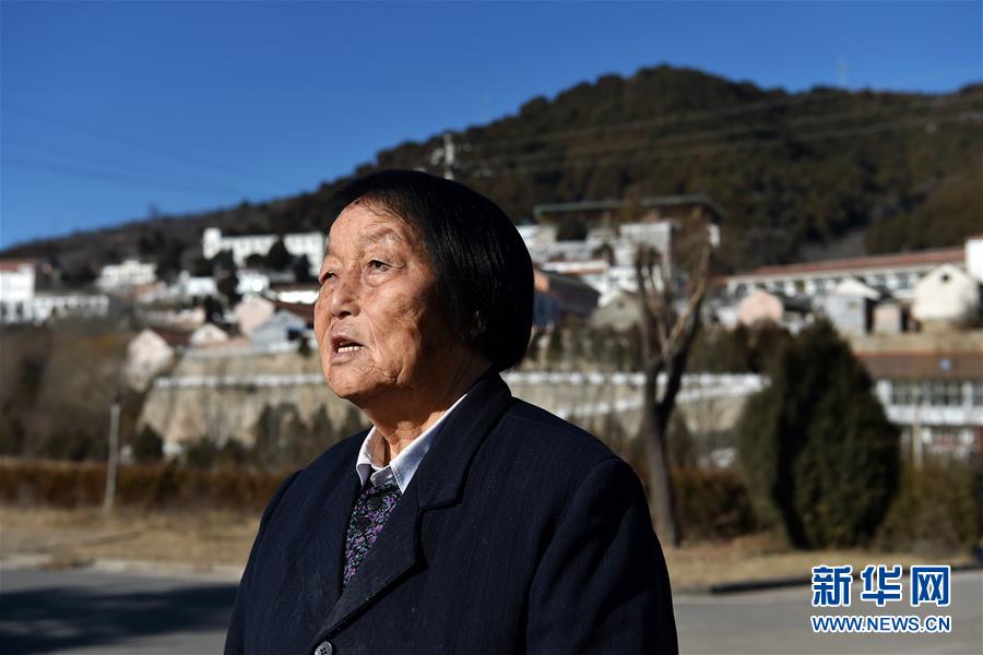 (新華全媒頭條·兩會特別報道·圖文互動)(1)向著夢想的接力——“90歲”與“95后”代表的“對話”