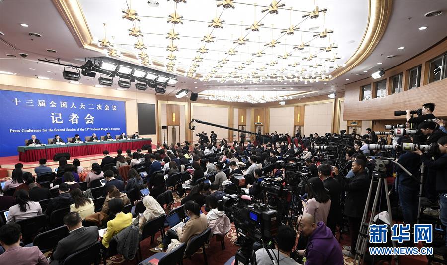 （兩會&middot;XHDW）（8）全國人大相關(guān)負責(zé)人就&ldquo;人大立法工作&rdquo;答記者問