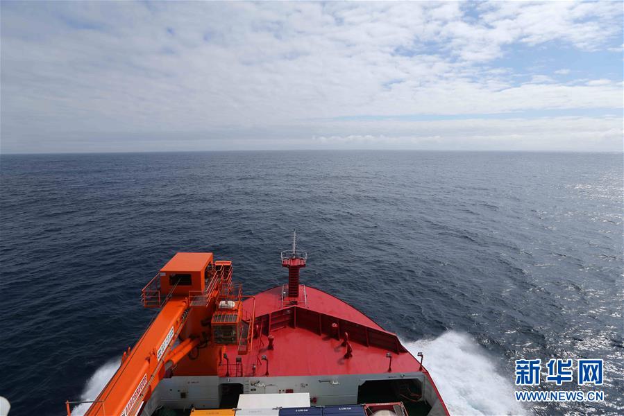 （&ldquo;雪龍&rdquo;探南極&middot;圖文互動(dòng)）（3）&ldquo;雪龍2&rdquo;號(hào)釋放首個(gè)探空氣球