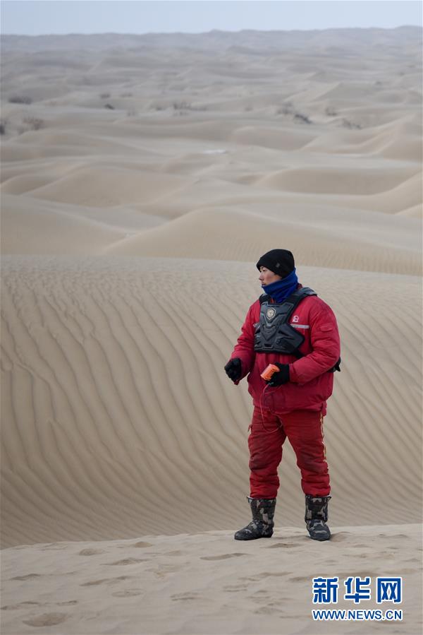 （新春走基層&middot;圖文互動）（4）大漠中，一頂帳篷守歲五年