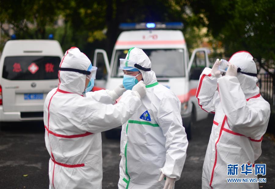 (聚焦疫情防控·圖文互動)(5)為生命站崗——廣西部分新冠肺炎定點(diǎn)救治醫(yī)院戰(zhàn)“疫”見聞