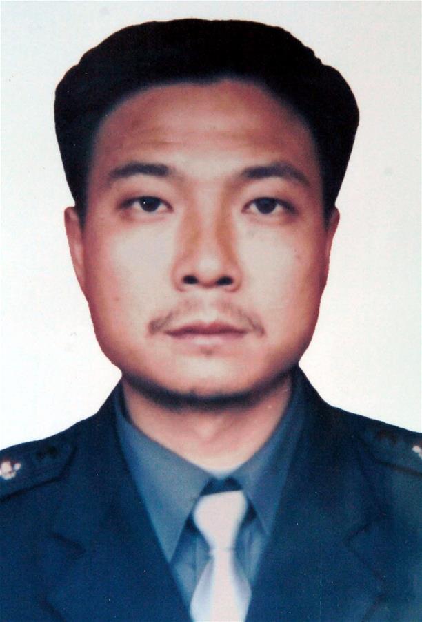 （為了民族復(fù)興&middot;英雄烈士譜&middot;圖文互動(dòng)）緝毒英雄吳光林：見危險(xiǎn)就上，見好處就讓