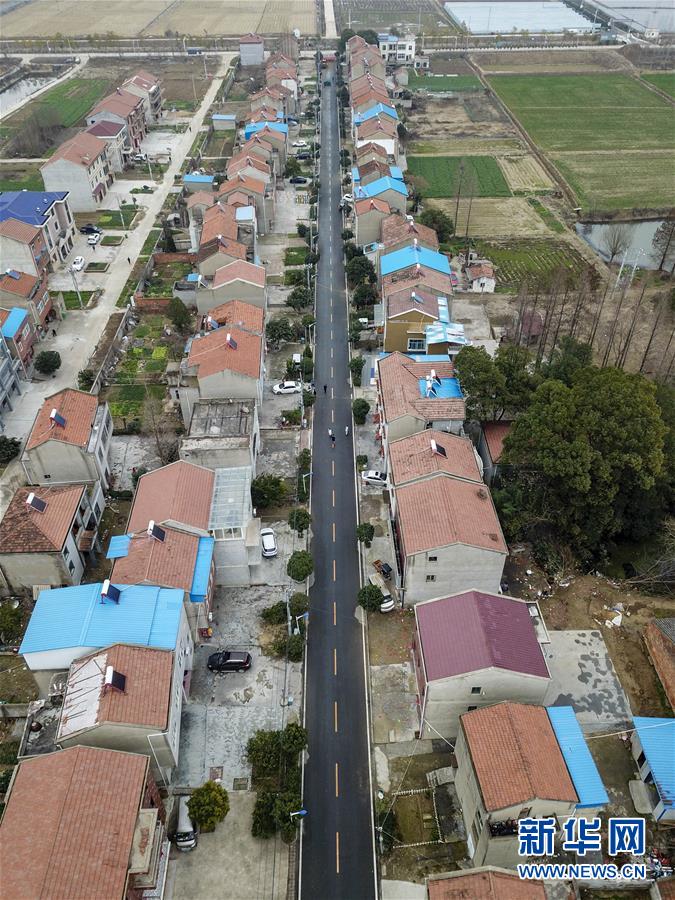 (聚焦疫情防控·圖文互動)(5)一個(gè)湖北村莊的阻擊戰(zhàn)