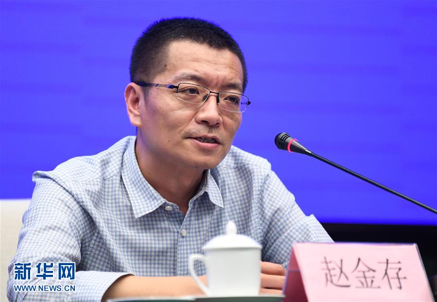 （聚焦疫情防控&middot;圖文互動）（2）鐘南山、李蘭娟院士團隊從新冠肺炎患者糞便中分離出病毒