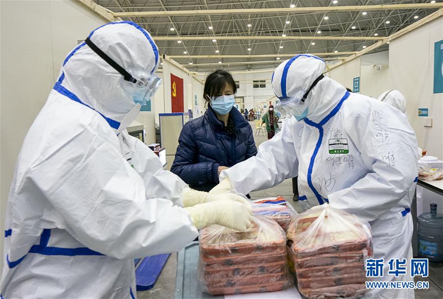 (聚焦疫情防控)(3)武漢方艙醫(yī)院有序運(yùn)行