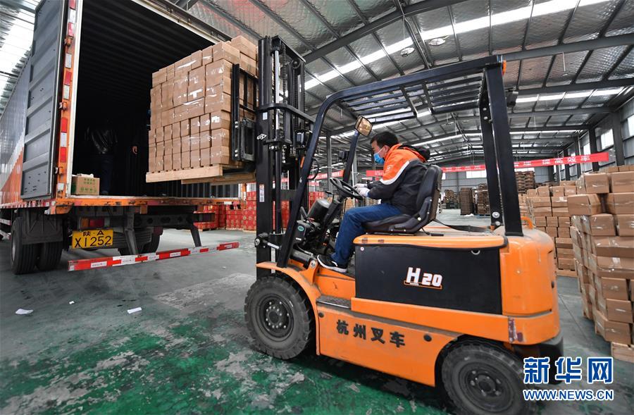 （聚焦疫情防控&middot;圖文互動）（6）&ldquo;一輛輛車出發(fā)，春暖花開的日子就不遠了&rdquo;&mdash;&mdash;西北電商大縣陜西省武功縣復工見聞