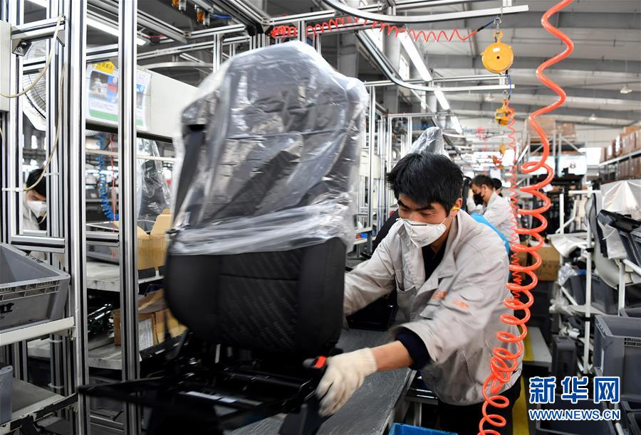 （圖文互動(dòng)）（7）&ldquo;春天到了，熟悉的生活正在慢慢回來(lái)&rdquo;&mdash;&mdash;陜西多地復(fù)產(chǎn)復(fù)工一線見(jiàn)聞